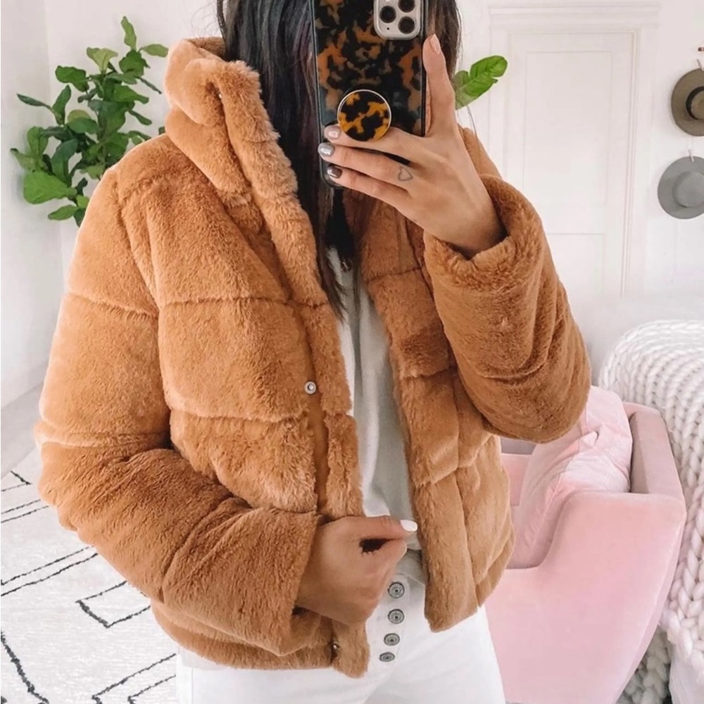 A&F Faux Fur Jacket - Picture 4 of 11